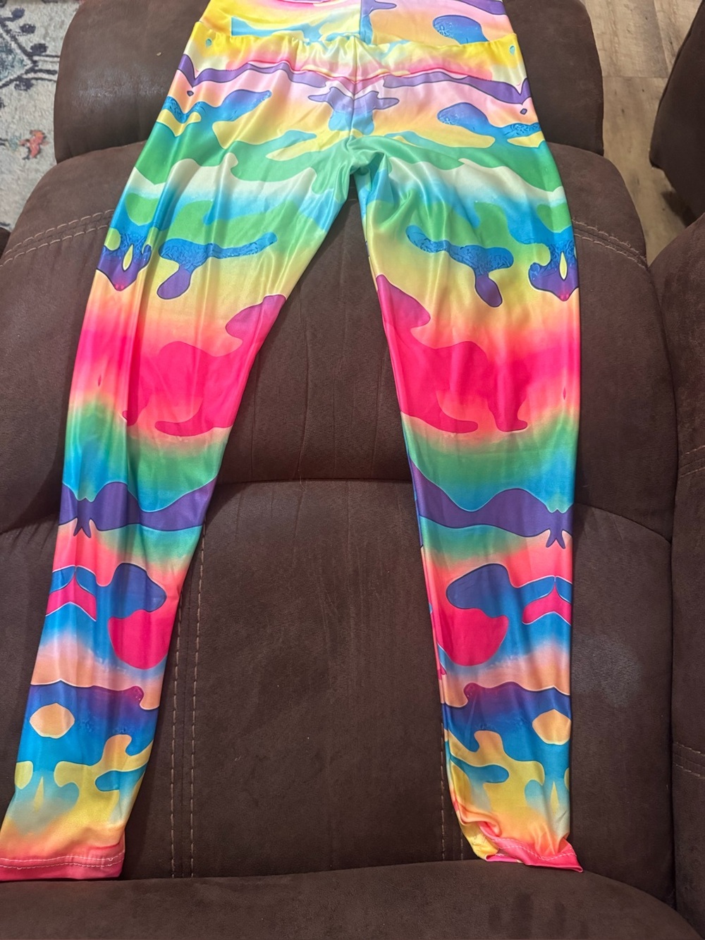 Multicolored camo leggings